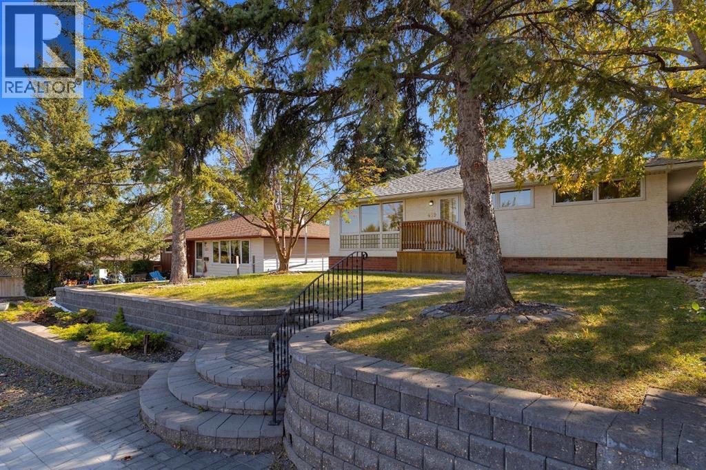 House for Sale in 419 33 Avenue NE|Calgary, Alberta T2E2J2 3