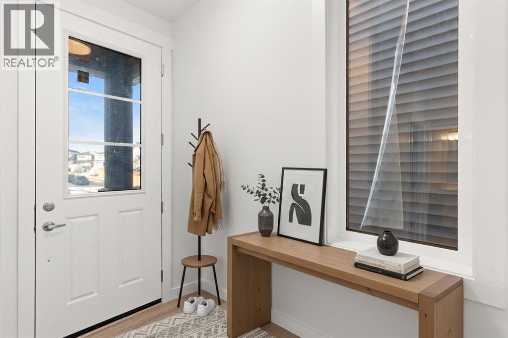 House for Sale in 60 Creekstone Grove SW|Calgary, Alberta T2x4X8 5