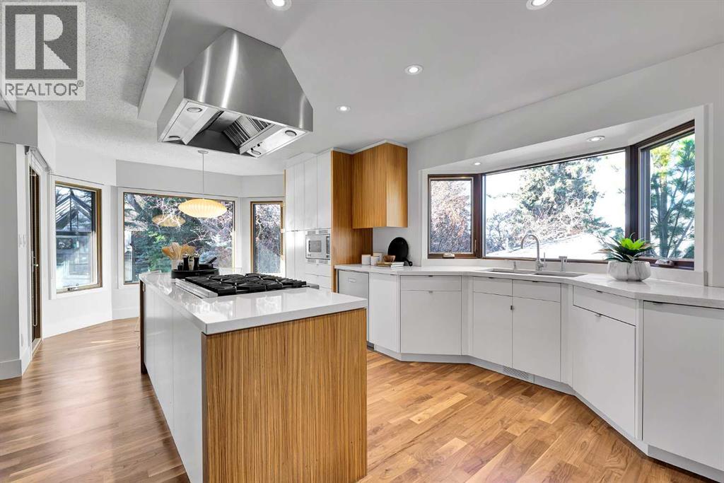 House for Sale in 1707 Suffolk Street SW|Calgary, Alberta T3C2N3 3