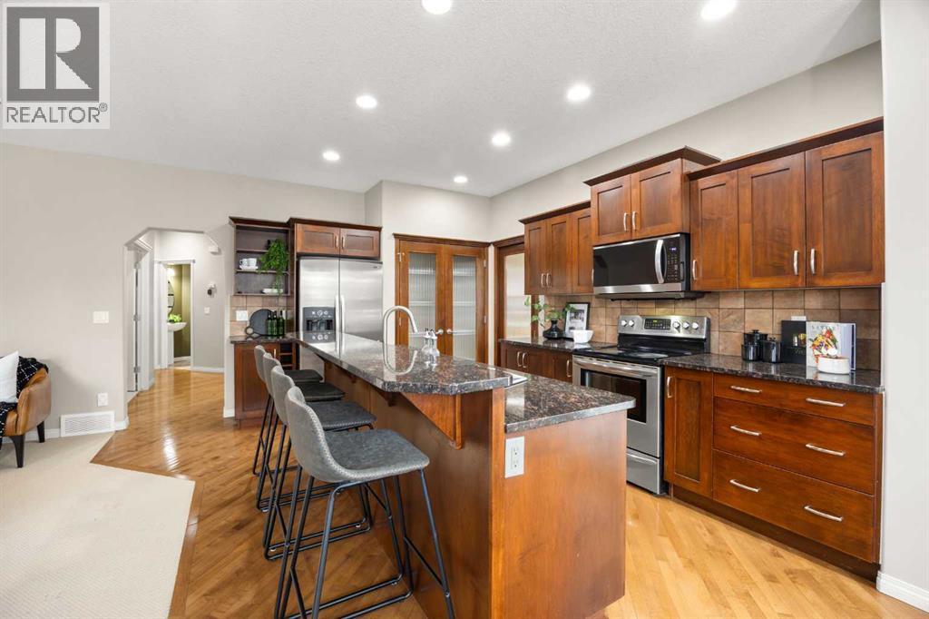 House for Sale in 64 Panatella Manor NW|Calgary, Alberta T3K0A7 5