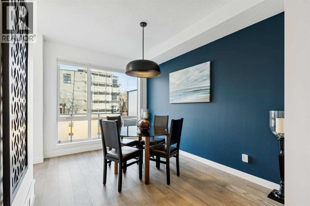 Row / Townhouse for Sale in 2106 17A Street SW|Calgary, Alberta T2T4R8 3