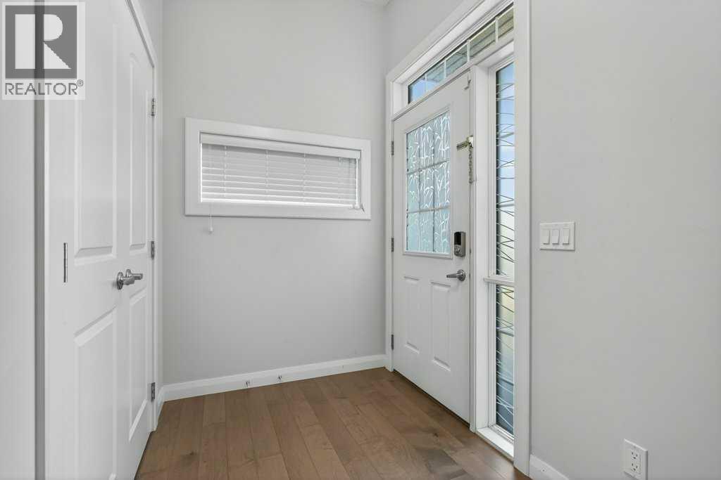 House for Sale in 139 Evansglen Circle NW|Calgary, Alberta T3P0W8 2