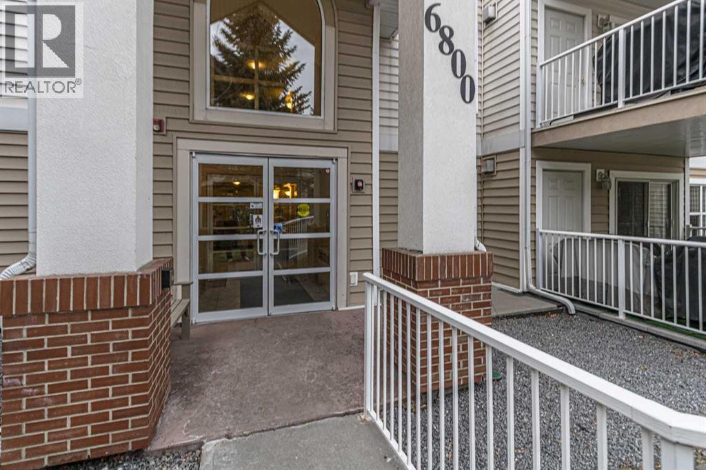 Apartment for Sale in 216, 6800 Hunterview Drive NW|Calgary, Alberta T2K6K5 4