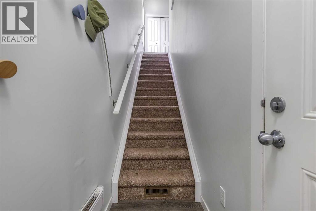 Row / Townhouse for Sale in 149 New Brighton Point SE|Calgary, Alberta T2Z1B6 3