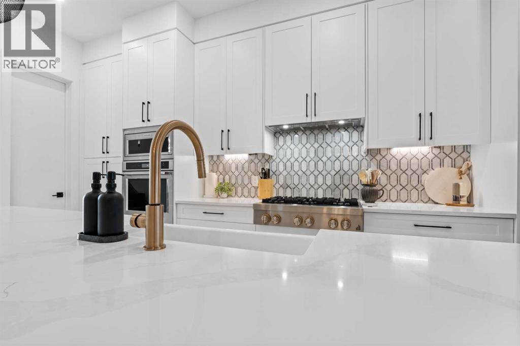 House for Sale in 2022 50 Avenue SW|Calgary, Alberta T2T2W3 3