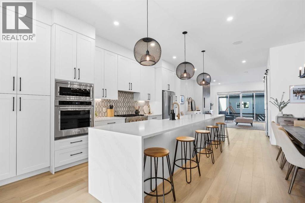 House for Sale in 2022 50 Avenue SW|Calgary, Alberta T2T2W3 2