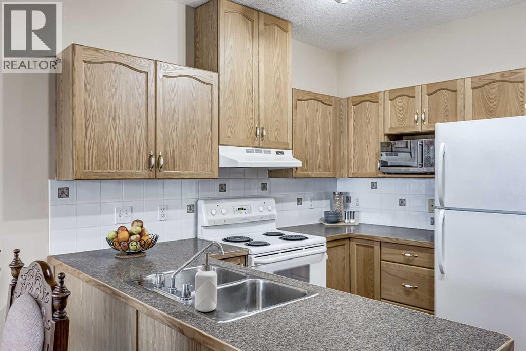 Apartment for Sale in 329, 1920 14 Avenue NE|Calgary, Alberta T2E8V4 2