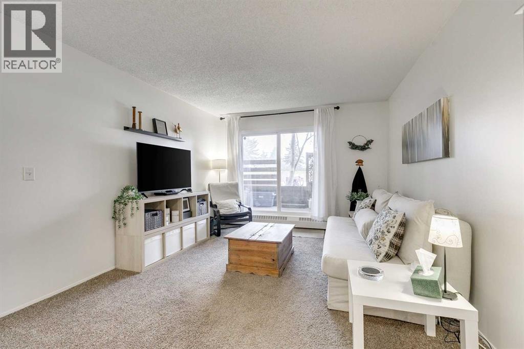 Apartment for Sale in 112, 20 Dover Point SE|Calgary, Alberta T2B3K3 5