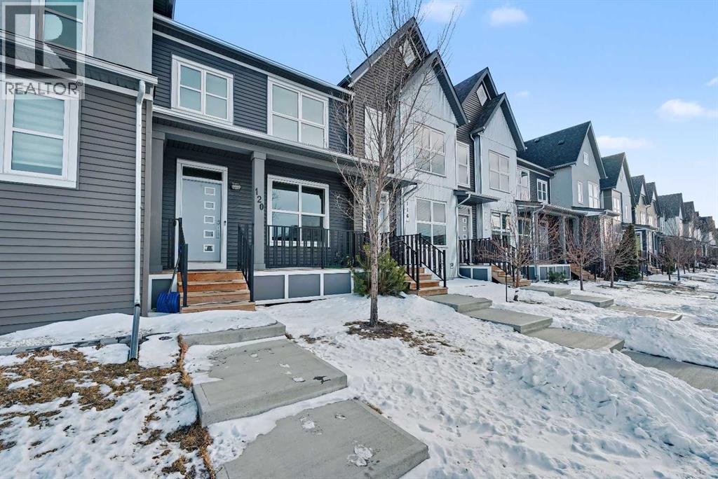 Row / Townhouse for Sale in 120 Carringvue Way NW|Calgary, Alberta T3P1K6 3
