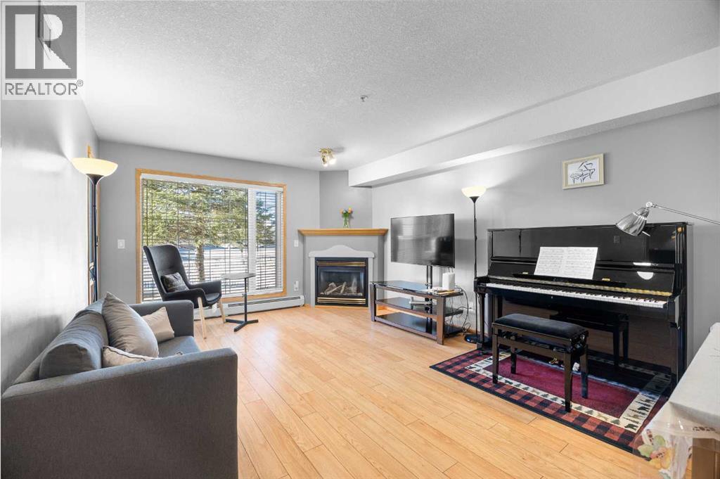 Apartment for Sale in 135, 728 Country Hills Road NW|Calgary, Alberta T3K5K8 4