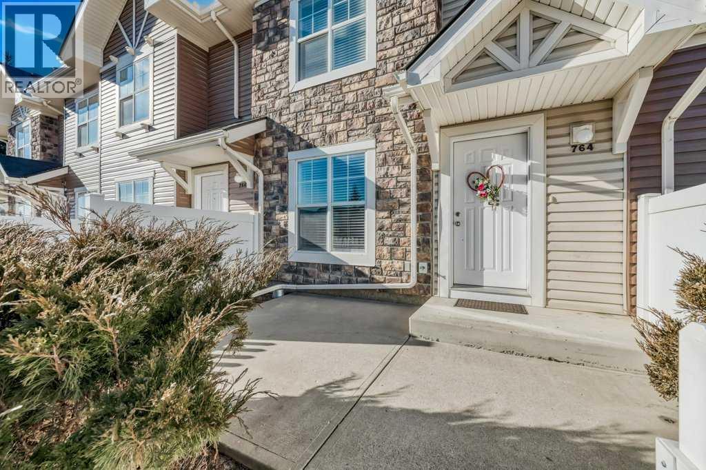 Row / Townhouse for Sale in 764 Tuscany Drive NW|Calgary, Alberta T3L3C4 2