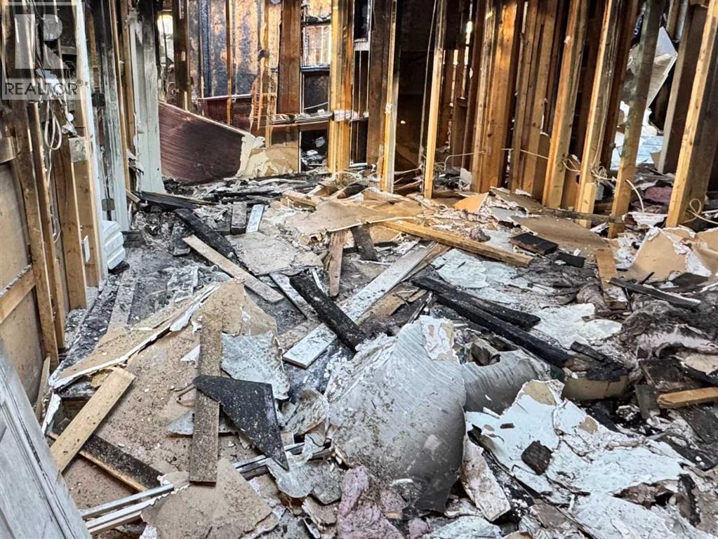 House for Sale in 3506 16 Avenue SE|Calgary, Alberta T2A0N3 2