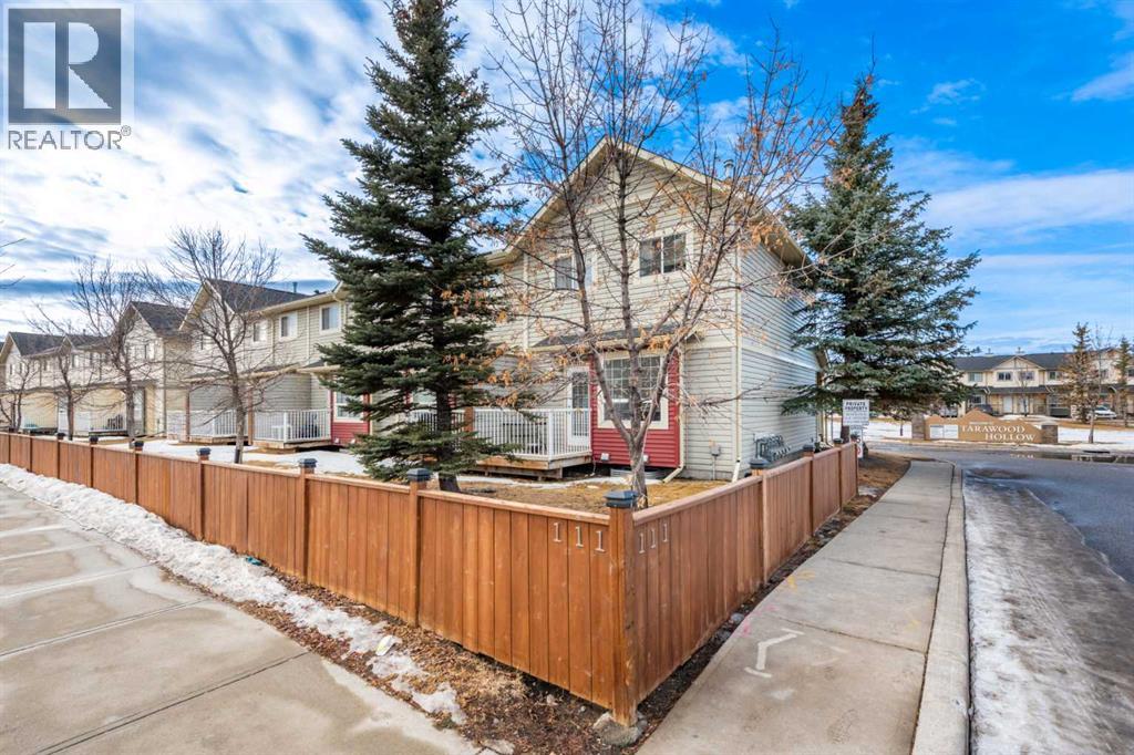 Row / Townhouse for Sale in 1001, 111 Tarawood Lane NE|Calgary, Alberta T3J5B9 2