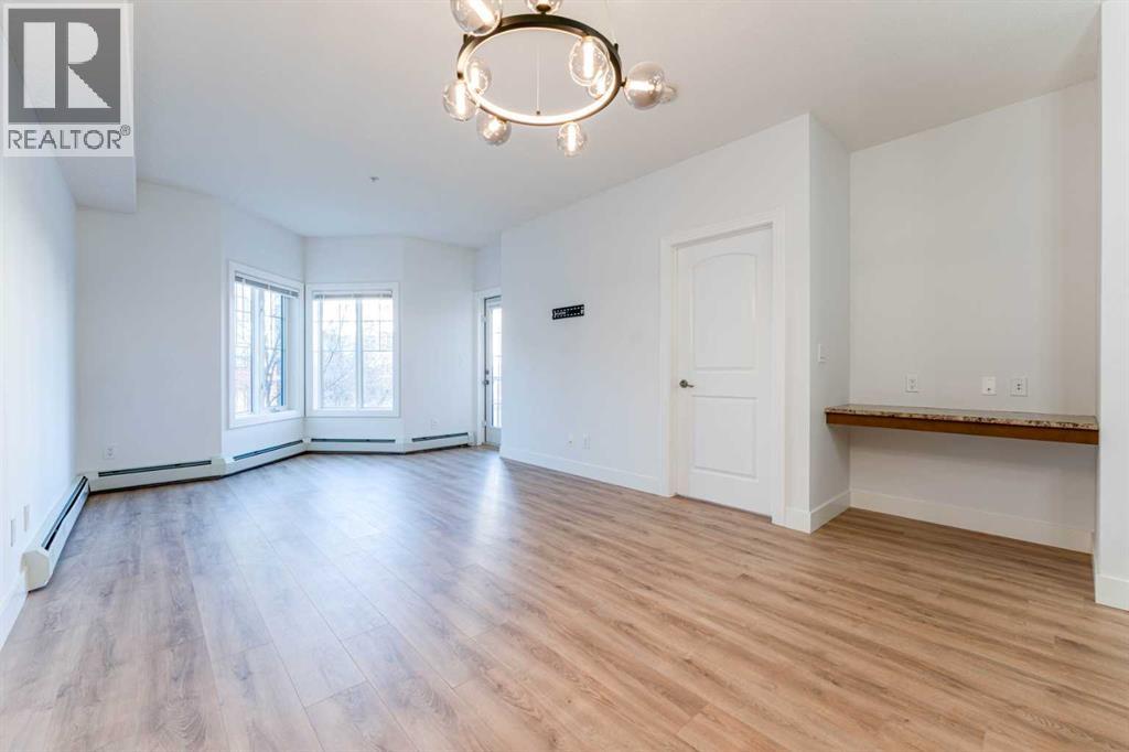 Apartment for Sale in 214, 70 Royal Oak Plaza NW|Calgary, Alberta T3G0C6 5