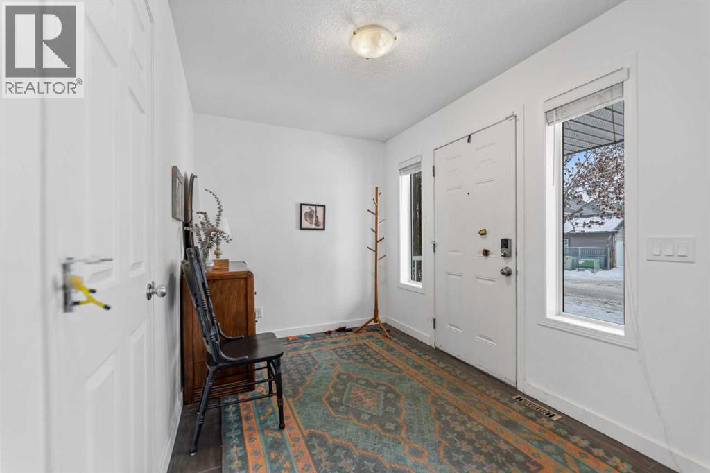 House for Sale in 4382 Elgin Avenue SE|Calgary, Alberta T2Z4V9 4