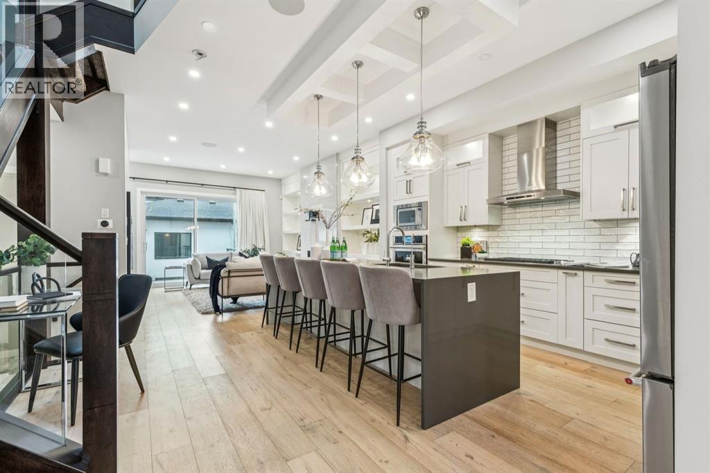 Duplex for Sale in 2918 6 Avenue NW|Calgary, Alberta T2N0Y4 5