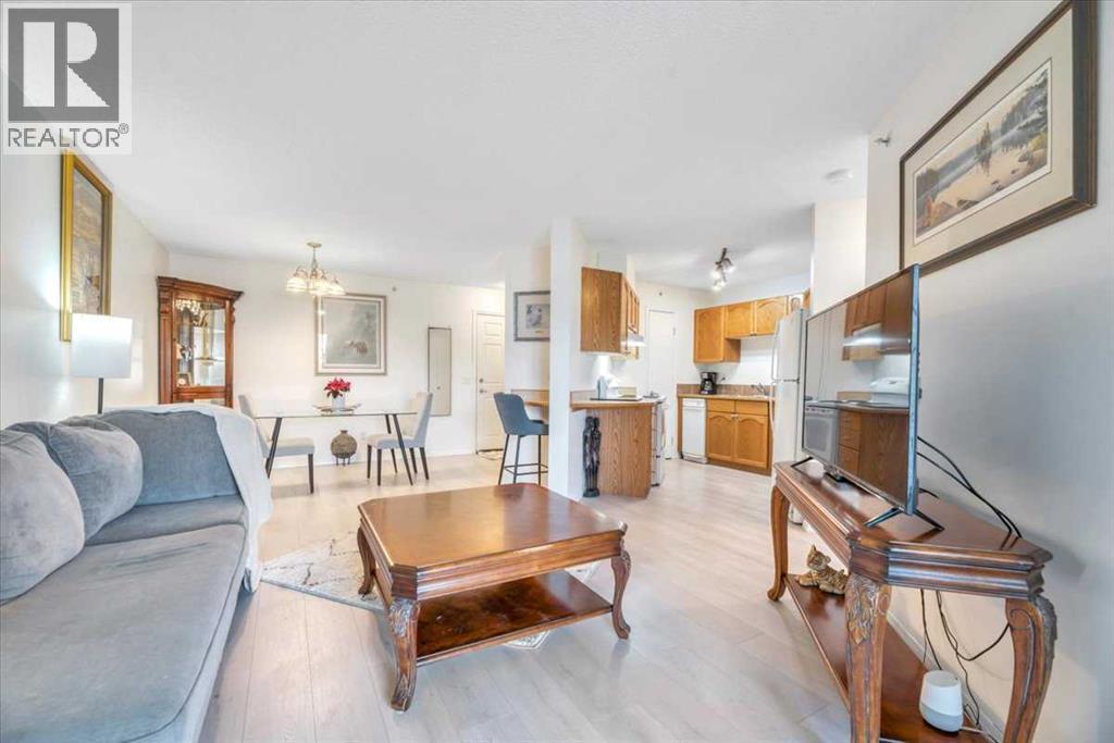 Apartment for Sale in 308, 11 Somervale View SW|Calgary, Alberta T2Y4A9 5