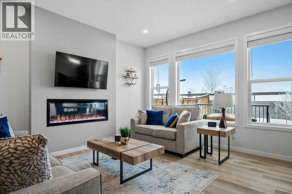 House for Sale in 102 Creekside Way SW|Calgary, Alberta T2X4A9 5