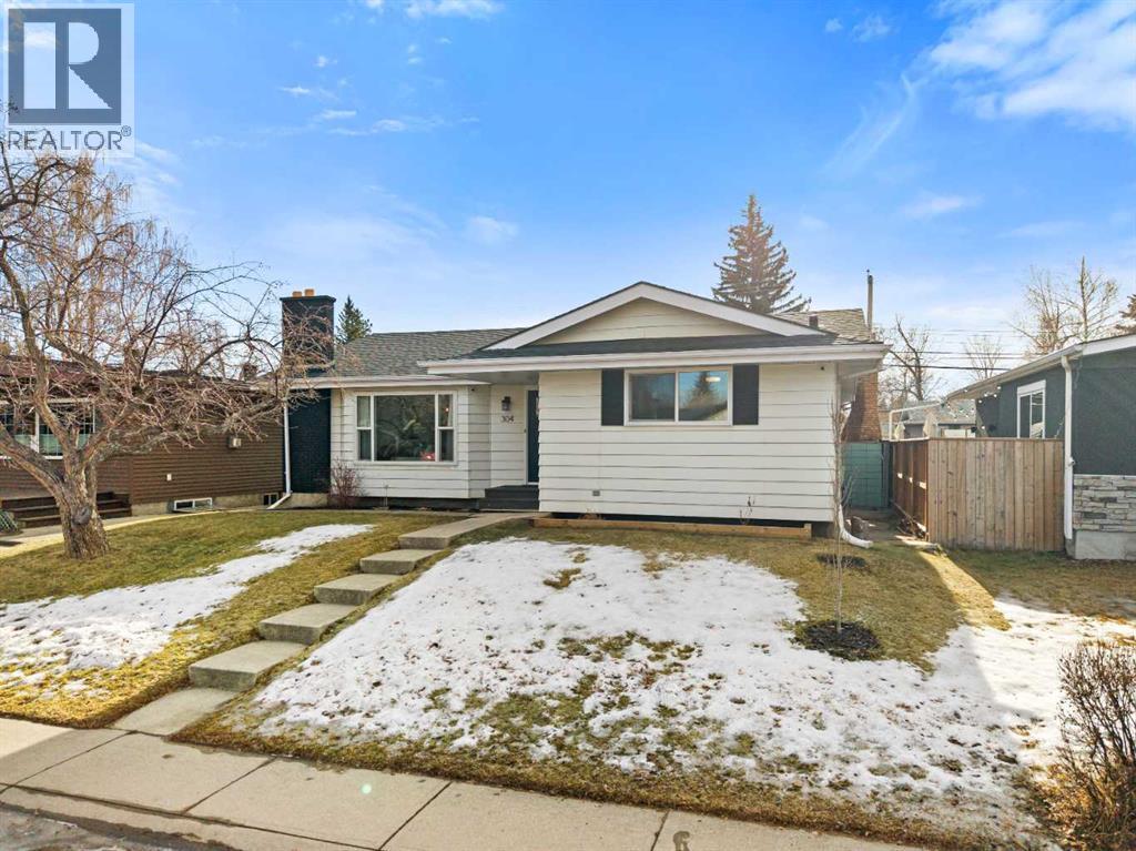 House for Sale in 304 Wascana Crescent SE|Calgary, Alberta T2J1H5 2