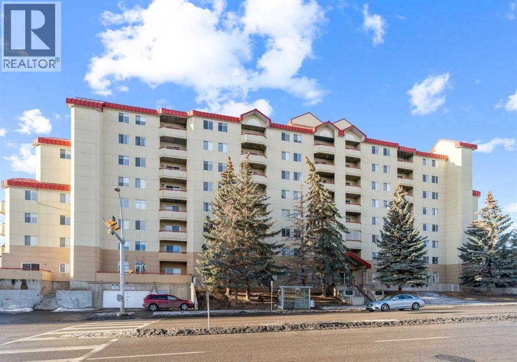 Apartment for Sale in 103, 2011 University Drive NW|Calgary, Alberta T2N4T4