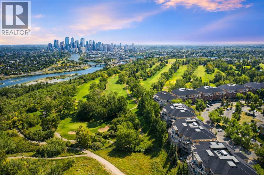 Apartment for Sale in 404, 4 Hemlock Crescent SW|Calgary, Alberta T3C2Z1