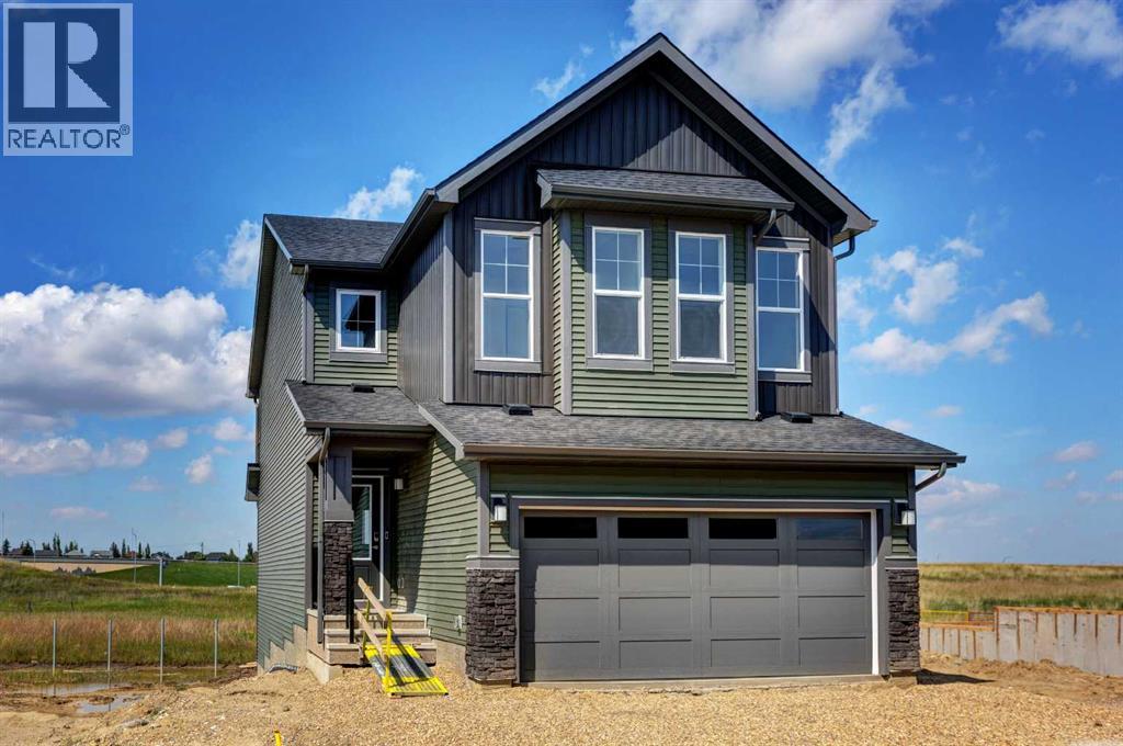 House for Sale in 98 Silver Spruce Road SW|Calgary, Alberta T2X6A7