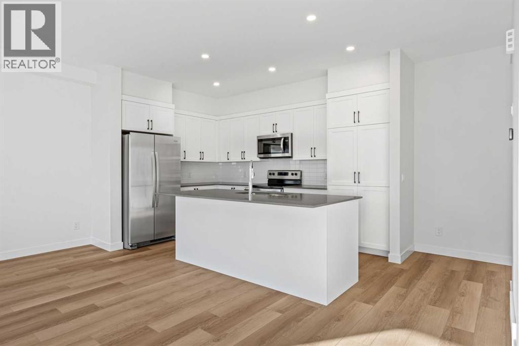 Row / Townhouse for Sale in 8531 21 Avenue SE|Calgary, Alberta T2A7W8 3