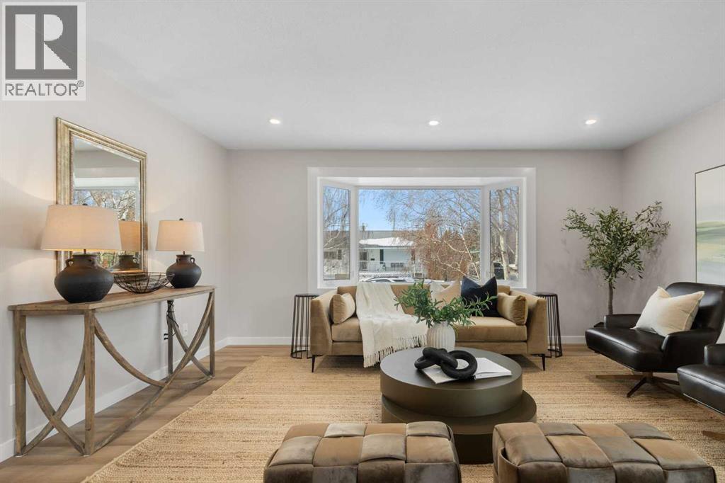 House for Sale in 198 Silver Brook Road NW|Calgary, Alberta T3B3J1 5