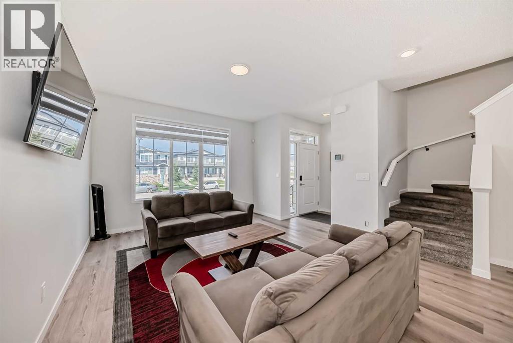 Duplex for Sale in 20 Creekstone Drive SW|Calgary, Alberta T2X4Z5 5