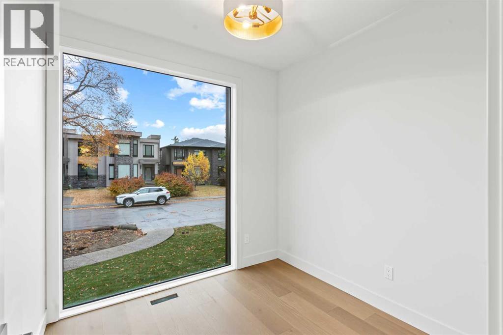 House for Sale in 2521 19A Street|Calgary, Alberta T2T4Z1 3