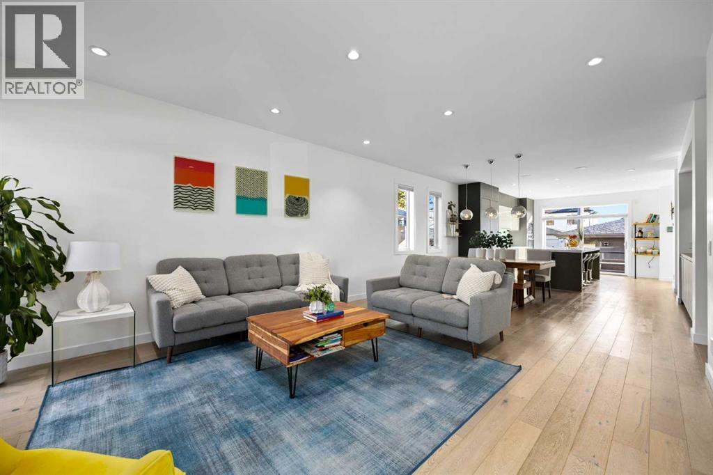 Duplex for Sale in 2234 36 Street SW|Calgary, Alberta T3E2Z3 4