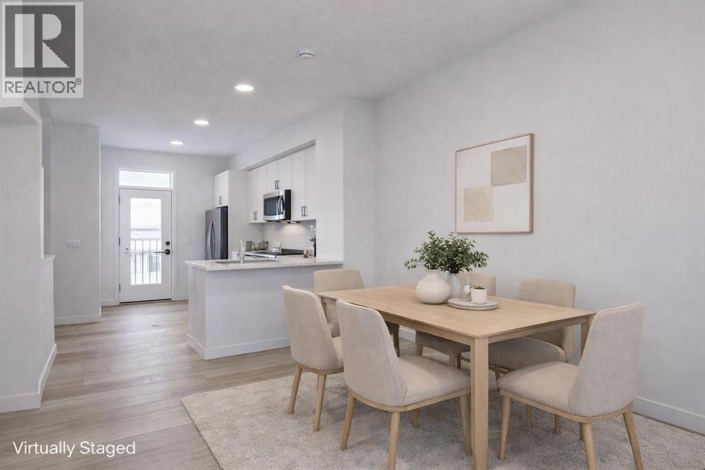 Row / Townhouse for Sale in 202, 437 Alpine Avenue SW|Calgary, Alberta T2Y0Z8 3