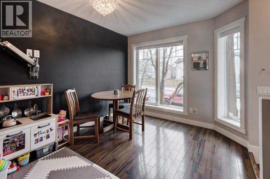 Row / Townhouse for Sale in 95 Aspen Hills Drive SW|Calgary, Alberta T3H0P8 5