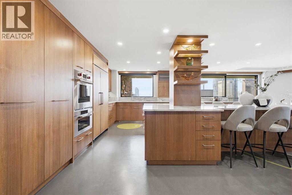 Apartment for Sale in 1001, 300 Meredith Road NE|Calgary, Alberta T2E7A8 5