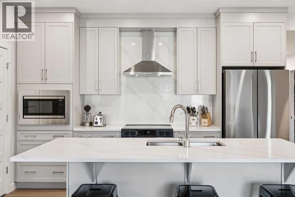 Apartment for Sale in 2307, 2117 81 Street SW|Calgary, Alberta T2H6H5 3