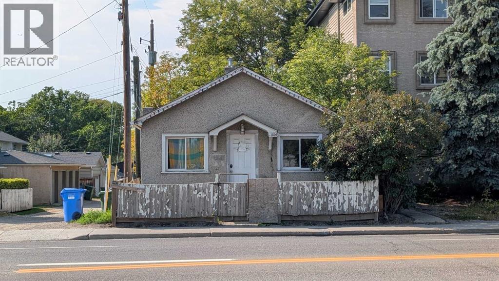 House for Sale in 1509 Edmonton Trail NE|Calgary, Alberta T2E3L1