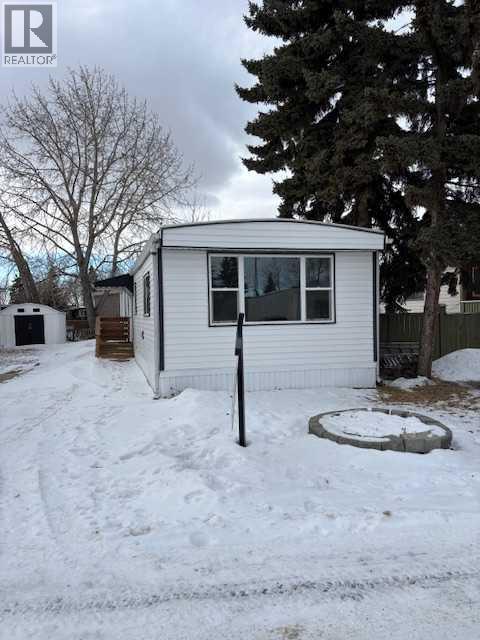 Mobile Home for Sale in 142, 6724 17 Avenue SE|Calgary, Alberta T2A0W5