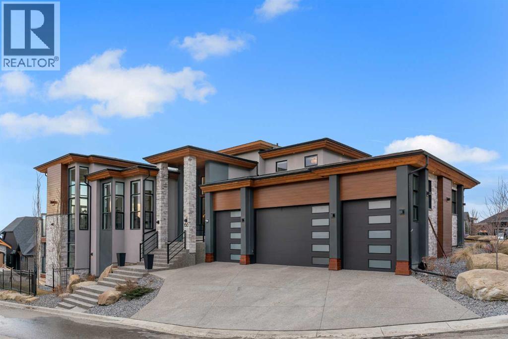 House for Sale in 100 Elkton Close SW|Calgary, Alberta T3H1W6