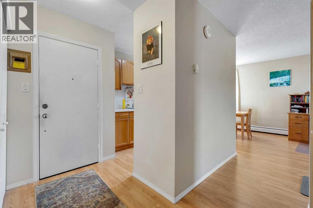 Apartment for Sale in 301, 6464 Travois Crescent NW|Calgary, Alberta T2K3S9 5