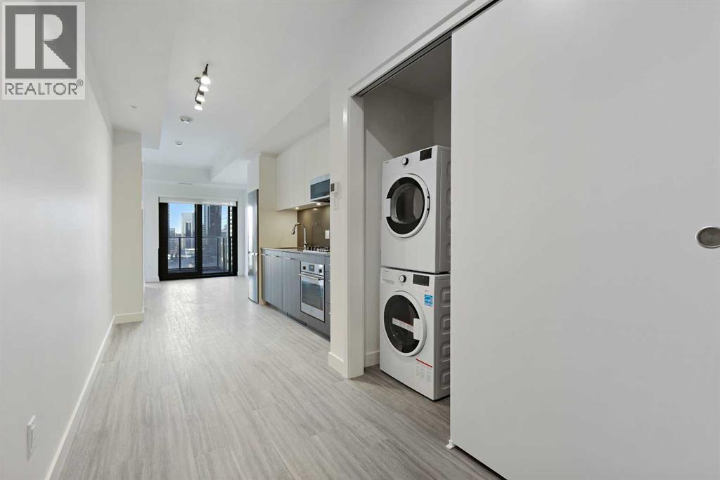 Apartment for Sale in 1103, 730 2 Avenue SW|Calgary, Alberta T2P1R8 2