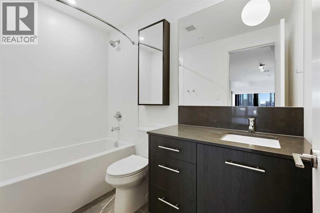 Apartment for Sale in 1103, 730 2 Avenue SW|Calgary, Alberta T2P1R8 3