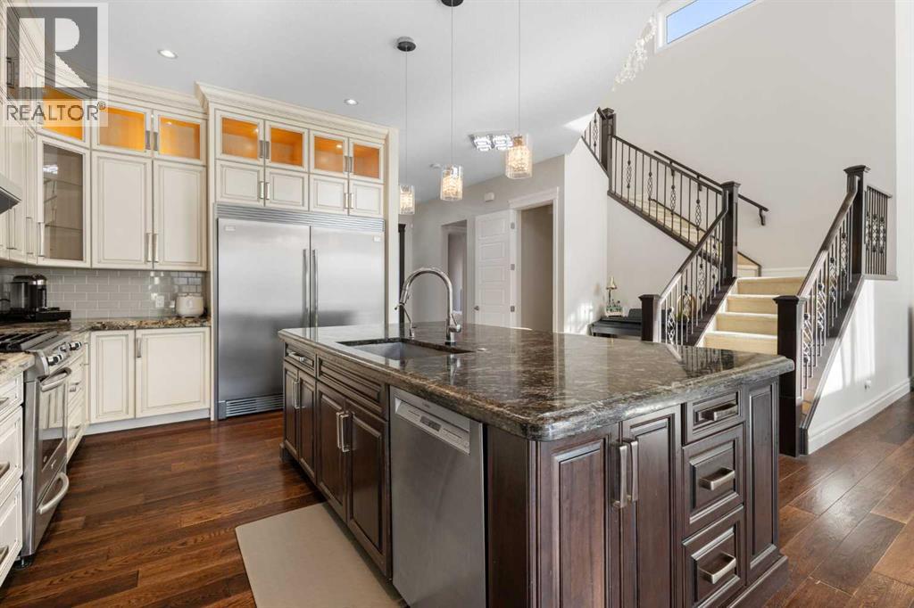 House for Sale in 13 Aspen Vista Road SW|Calgary, Alberta T3H0Y7 5