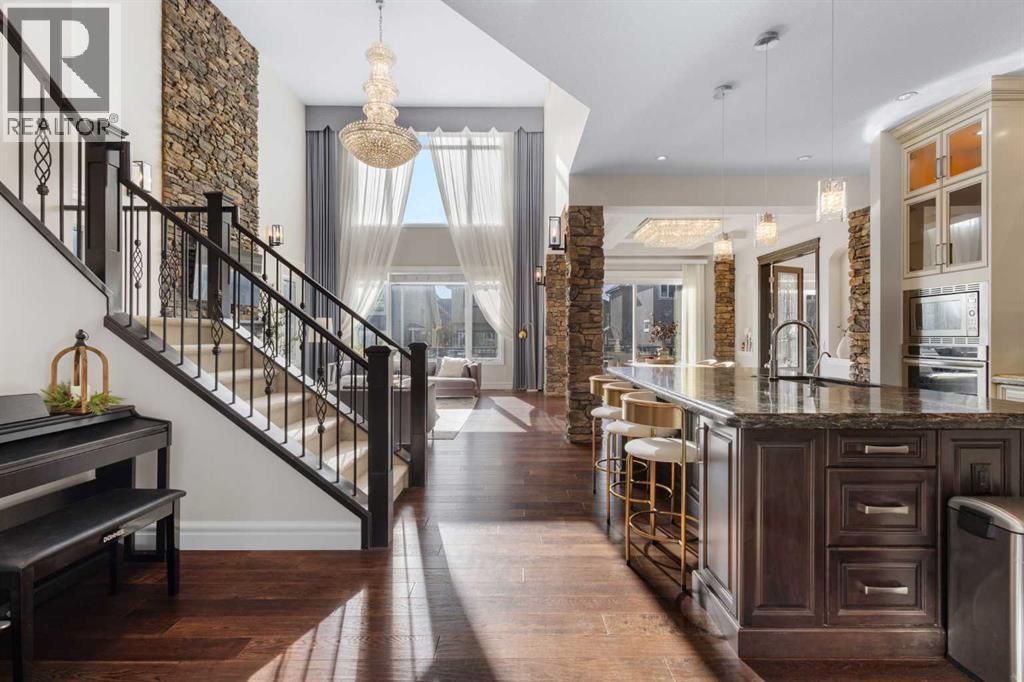 House for Sale in 13 Aspen Vista Road SW|Calgary, Alberta T3H0Y7 3