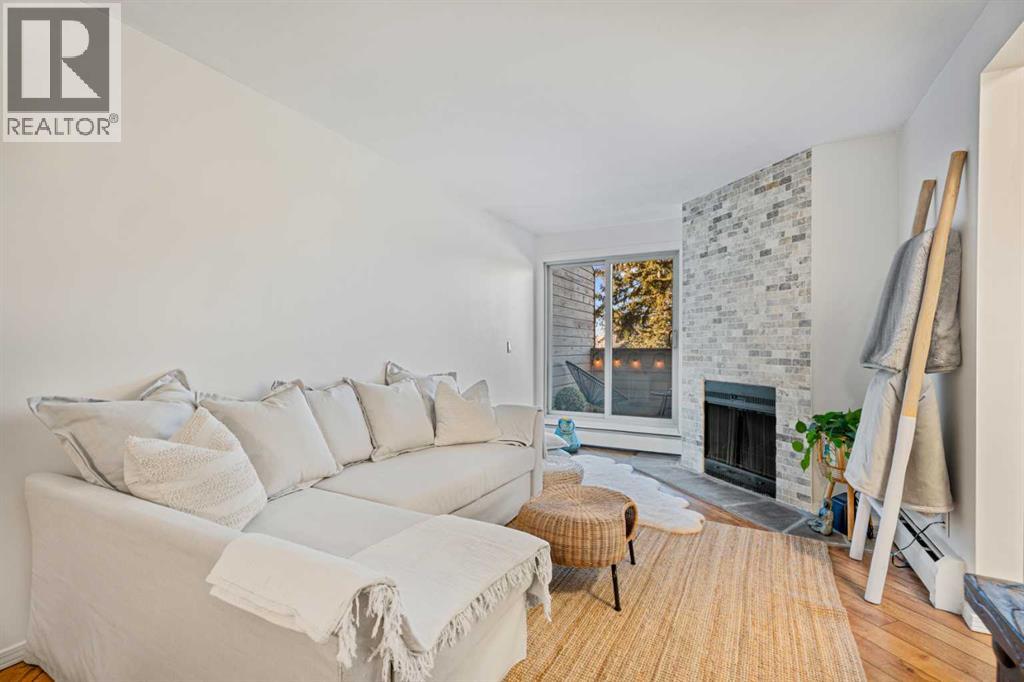 Apartment for Sale in 207, 2218 30 Street SW|Calgary, Alberta T3E2L8 2