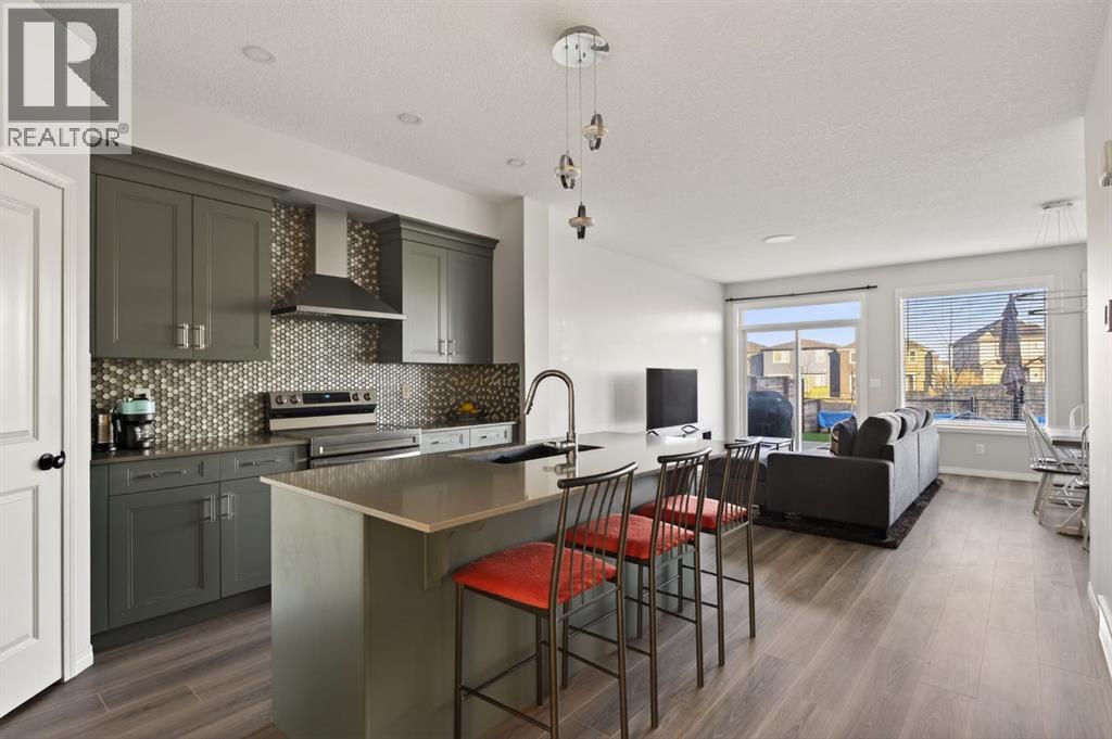 House for Sale in 247 Belmont Heath SW|Calgary, Alberta T2X4N4 4