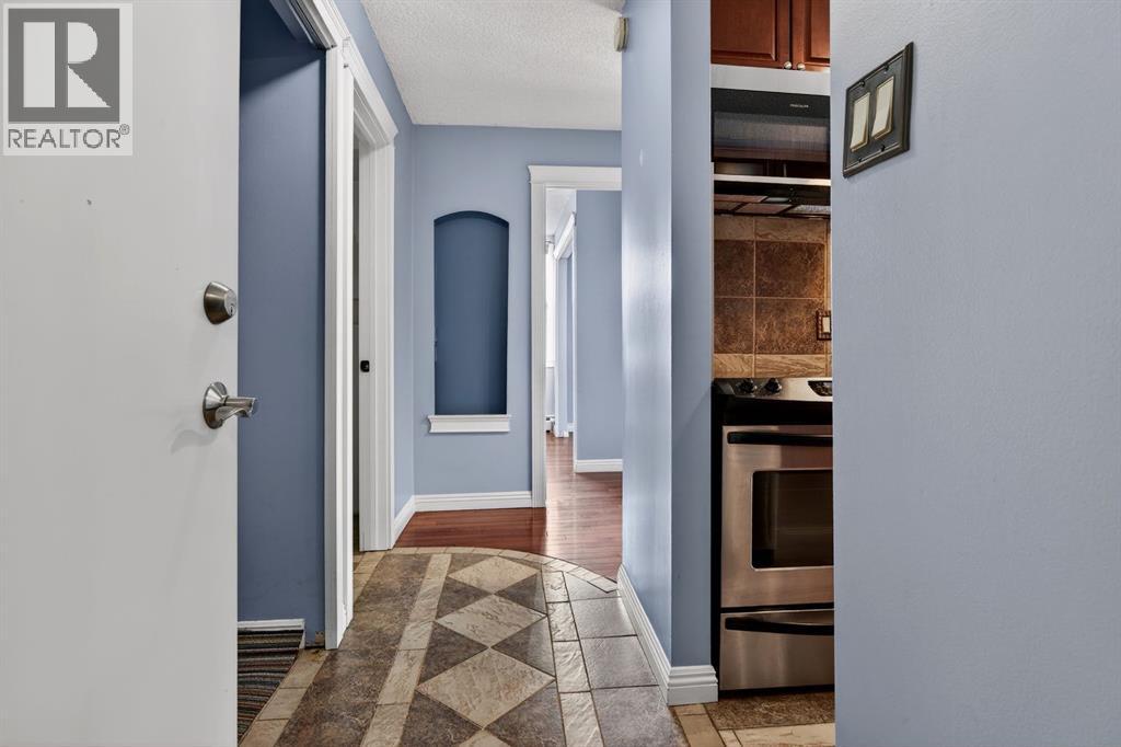 Apartment for Sale in 209, 515 57 Avenue SW|Calgary, Alberta T2V0H3 2