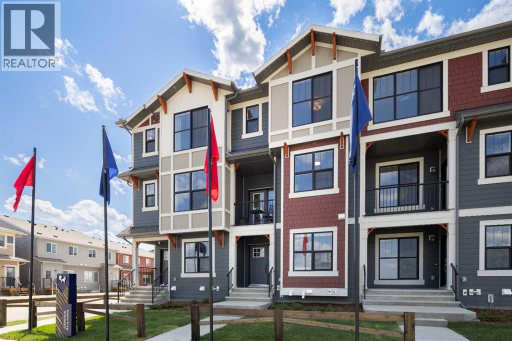 Row / Townhouse for Sale in 41 Wild Rose Way SE|Calgary, Alberta T3M4A2