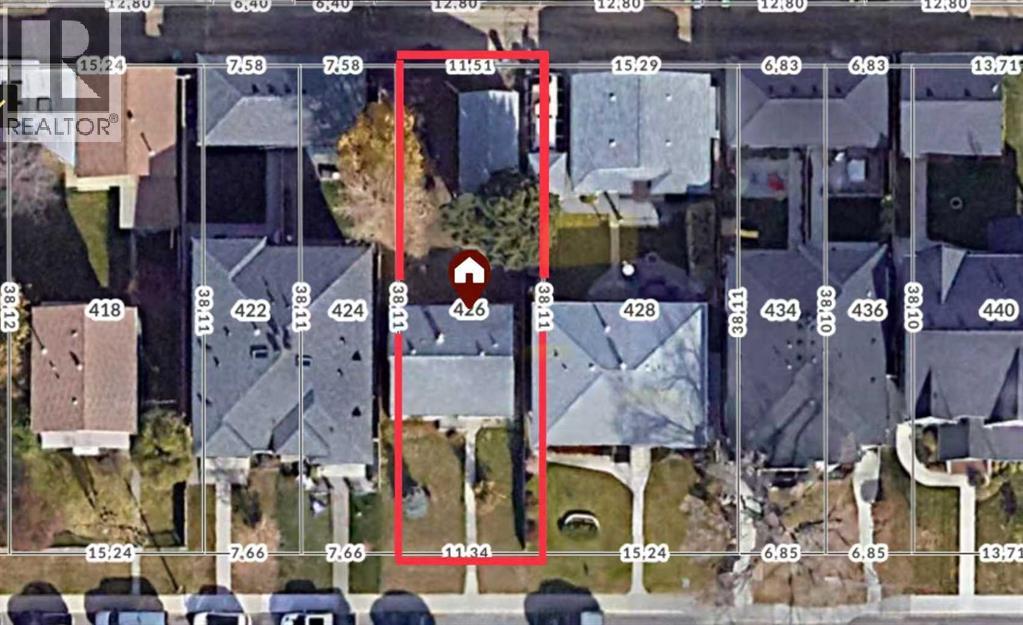 House for Sale in 426 22 Avenue NE|Calgary, Alberta T3E1T7