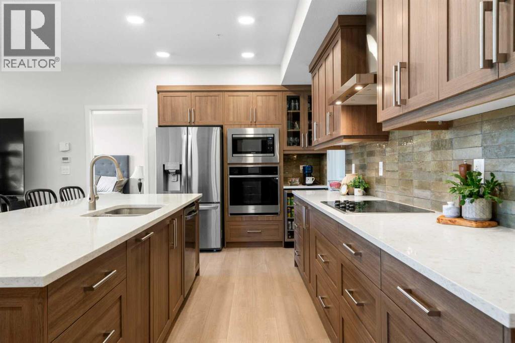 Apartment for Sale in 2208, 33 Carringham Gate NW|Calgary, Alberta T3P2H6 4