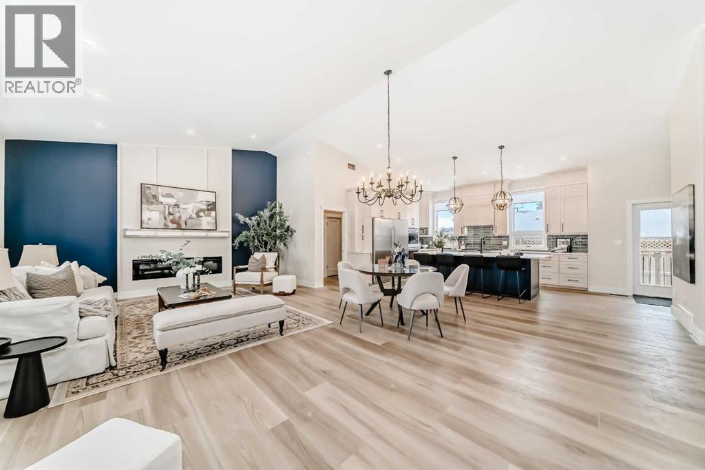 House for Sale in 1 Spruce Bank Crescent SW|Calgary, Alberta T3C3b5 3